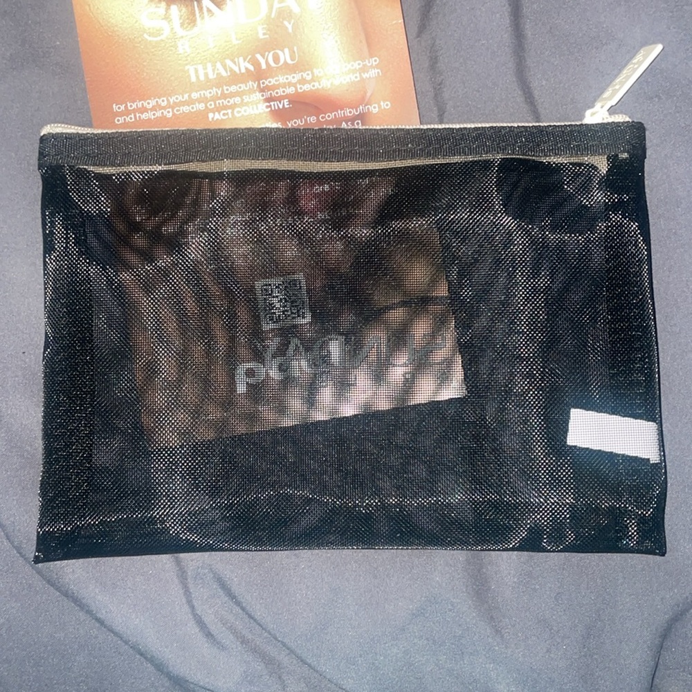 Sunday Riley makeup bag - Picture 2 of 6